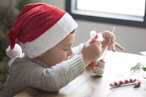 Juleværksted: Tips til julegaver og julepynt som børn kan lave