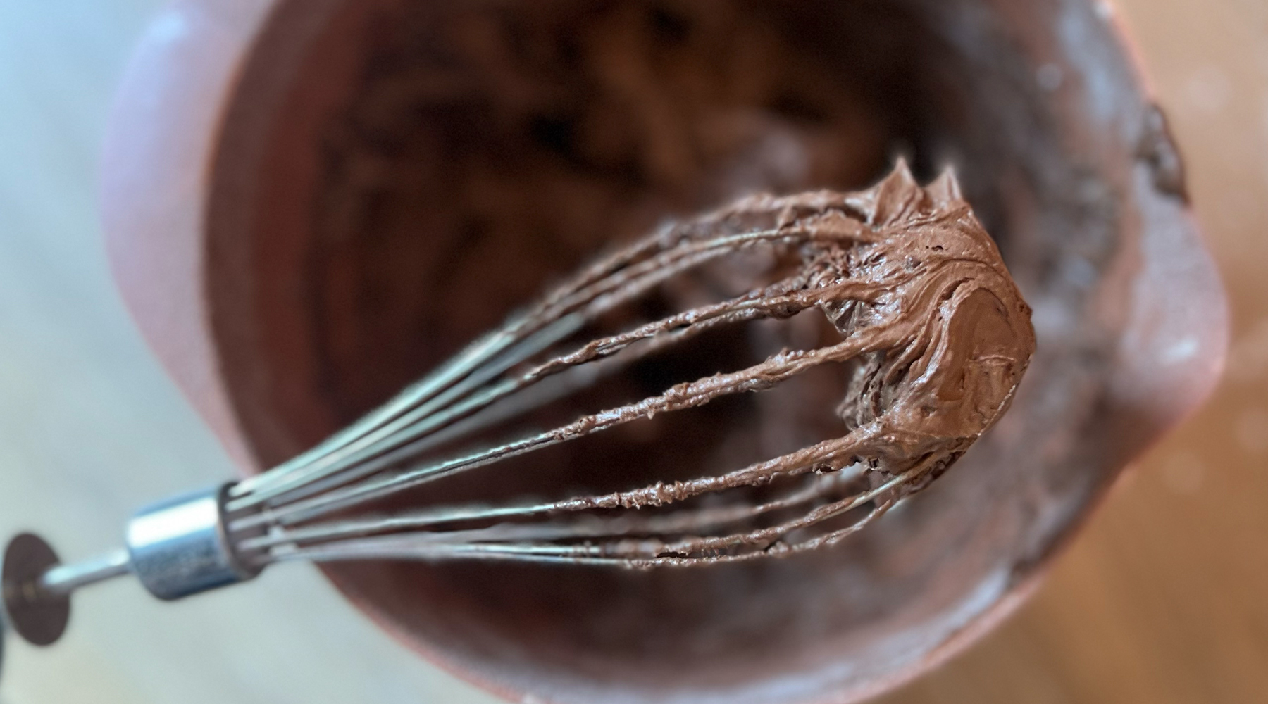 Piskeris i chokoladekagedejen – vegansk chokoladekage uden mælk og æg.
