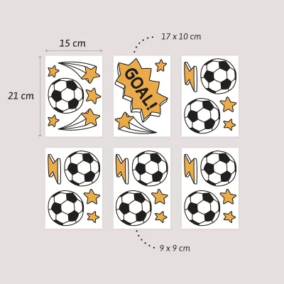 Billede af farverige klistermærker med fodboldmotiver, stjerner og teksten GOAL! i gul. Klistermærkerne varierer i størrelse og egner sig perfekt til dekoration af barnerum eller som tilbehør til fodboldtemaer.